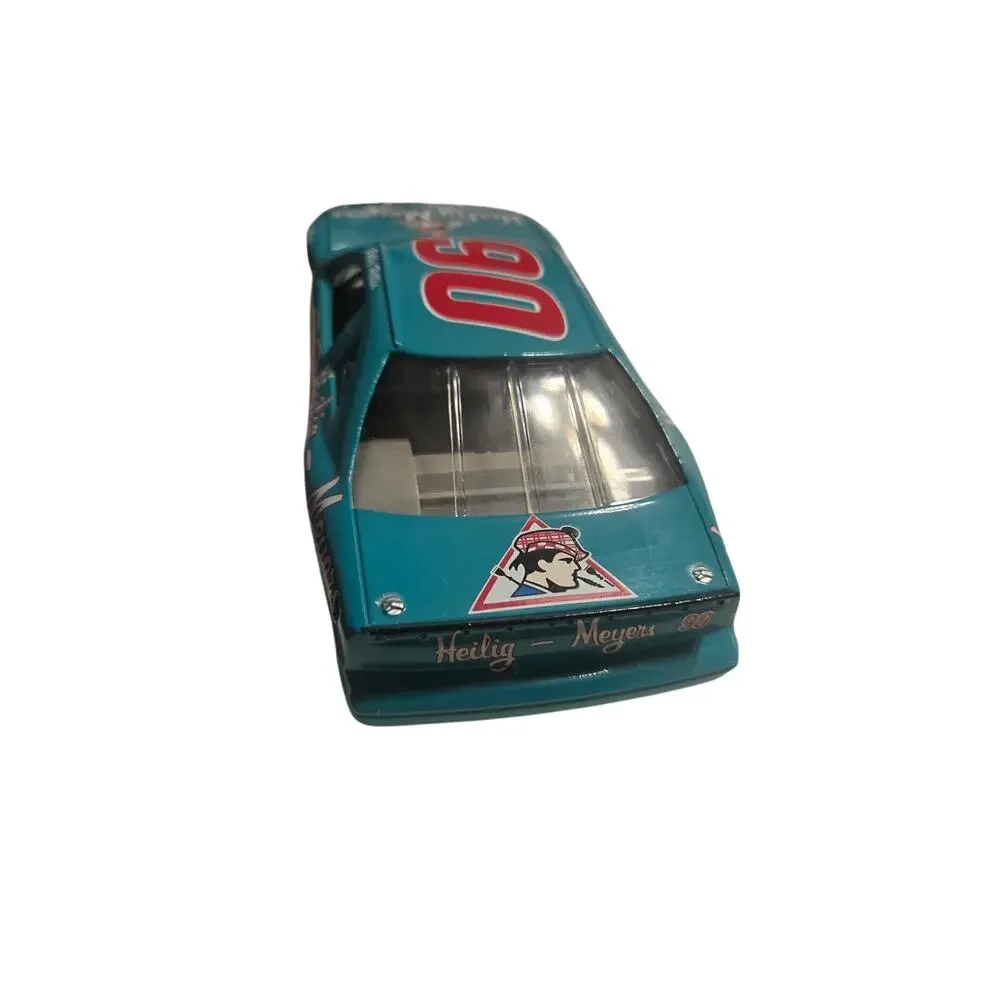 1993 Bobby Hillin #90 Heilig-Meyers Thunderbird 1:24 Revell Diecast Nascar